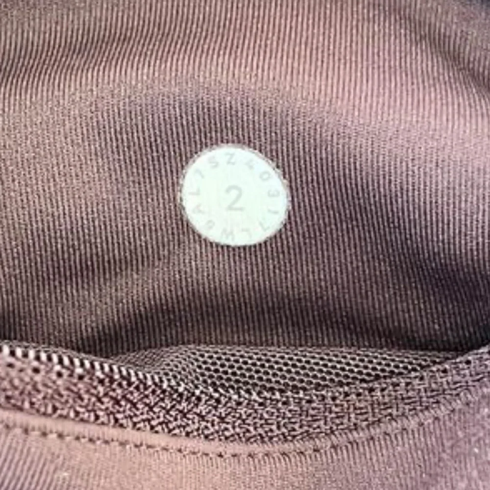Lululemon Mid rise Black cherry speed up crop leggings, 20” Size 2, has pockets - Picture 8 of 8